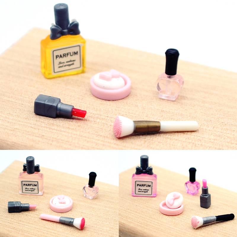 Blush Brush Kabuki - 1 Set 1:12 Miniatur Rumah Boneka