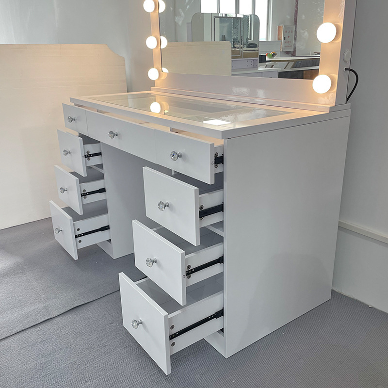 Beauty Makeup Studio - Lampu rias studio selebgram, lampu rias