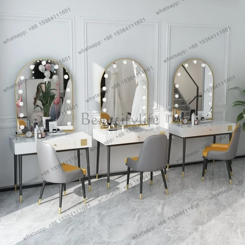 Meja rias cermin lampu sederha - Beauty Makeup Studio ulasan dan harga